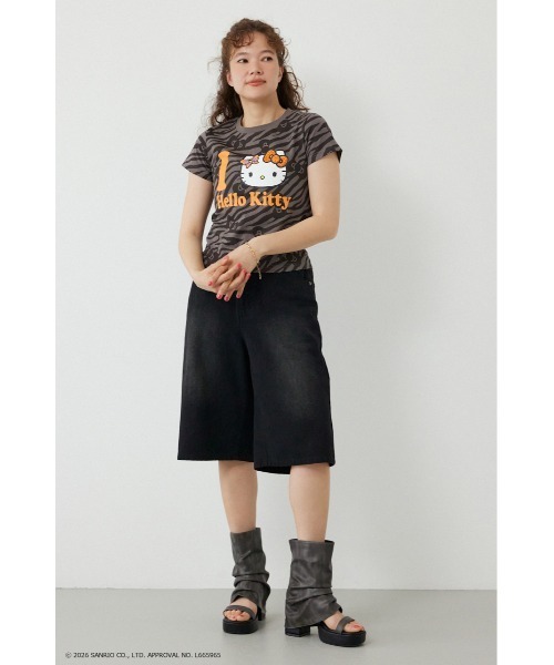 RODEO CROWNS WIDE BOWL（ロデオクラウンズワイドボウル）の「(HELLO KITTY) Face Tシャツ（Tシャツ/カットソー・レディース・ブラック/グレー系その他/オフホワイト/ベージュ系その他・SMALL/MEDIUM）」の10枚目の写真