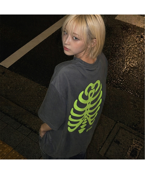 GRAVER（グレーバー）の「[ユニセックス]リブ半袖Tシャツ_4色（Tシャツ/カットソー・レディース・チャコールグレー/ホワイト/ライトグレー/ネイビー・SMALL/MEDIUM/LARGE）」の2枚目の写真