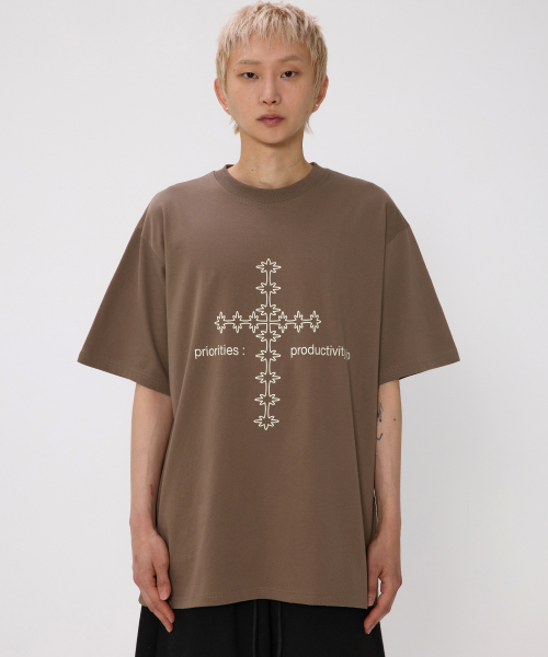 bounDary（バウンダリー）の「クロスライングラフィックセミオーバーフィット半袖Tシャツ[ライトブラウン]（Tシャツ/カットソー・レディース・その他・1/2/3）」の2枚目の写真
