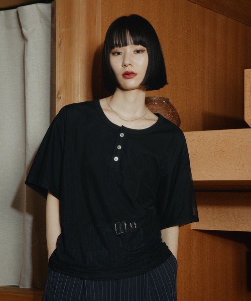 HARE(ハレ)の「シアーレイヤードヘンリーネックカット(HARE)(Tシャツ/カットソー・メンズ・グレー/カーキ/ブラック・FREE)」の1枚目の写真