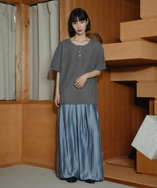 HARE(ハレ)の「シアーレイヤードヘンリーネックカット(HARE)(Tシャツ/カットソー・メンズ・グレー/カーキ/ブラック・FREE)」の19枚目の写真