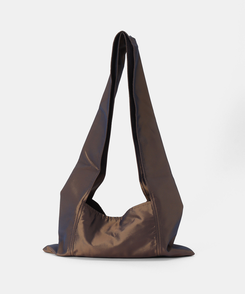 CITYSHOP（シティーショップ）の「COMING OF AGE REVERSIBLE FLAT CROSSBODY #1013：ボディバッグ（ボディバッグ/ウエストポーチ・レディース・ブラウン・FREE）」の8枚目の写真