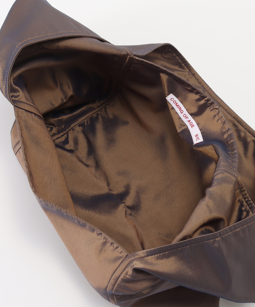 CITYSHOP（シティーショップ）の「COMING OF AGE REVERSIBLE FLAT CROSSBODY #1013：ボディバッグ（ボディバッグ/ウエストポーチ・レディース・ブラウン・FREE）」の10枚目の写真