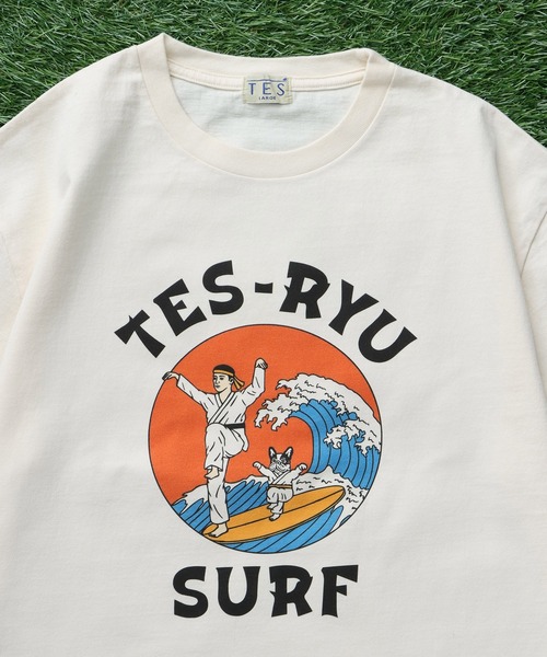 The Endless Summer(エンドレスサマー)の「TES KARATE KID T-SHIRT/ Tシャツ(Tシャツ/カットソー・メンズ・アイボリー/グレー/ホワイト・SMALL/MEDIUM/LARGE/X-LARGE/XX-LARGE)」の13枚目の写真