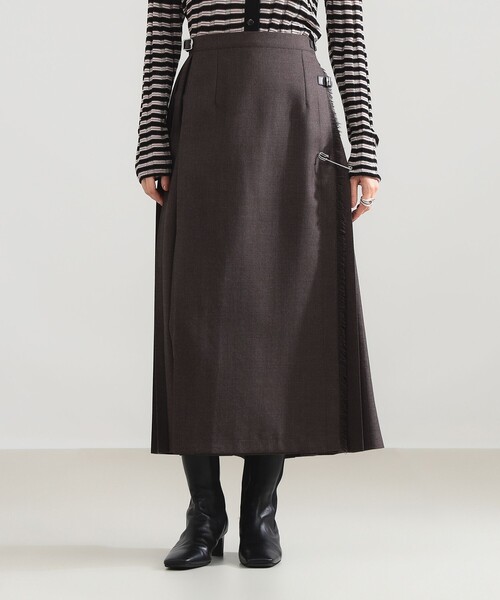 Demi-Luxe BEAMS(デミルクス ビームス)の「【別注】O’NEIL OF DUBLIN × Demi-Luxe BEAMS / ウール イージー ロング キルトスカート 85cm(スカート・レディース・ブラウン/レッド・10/8/12)」の1枚目の写真