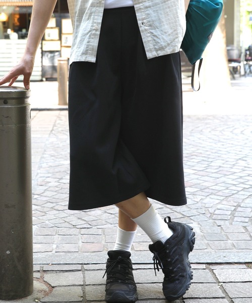 NAKER(ネイカー)の「サイドタックワイドスウェットショーツ(その他パンツ・メンズ・ブラック/杢グレー・M/XL/L/S)」の6枚目の写真