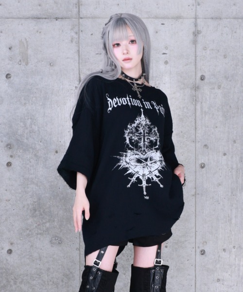 Amilige(アミリージュ)の「ハートクロスプリントダメージガーゼ半袖トップス(Tシャツ/カットソー・レディース・ホワイト/ブラック・FREE)」の4枚目の写真