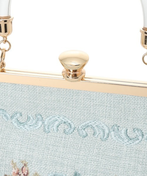 an another angelus(アンアナザーアンジェラス)の「クリアハンドルローズ刺繍がま口バッグ(ハンドバッグ・レディース・アイボリー/ライトブルー・FREE)」の11枚目の写真