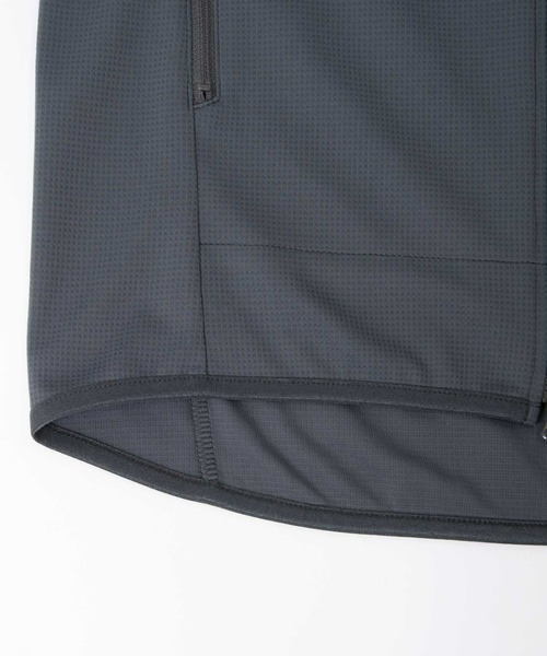 karrimor（カリマー）の「dry middler hoodie W's（パーカー・レディース・ベージュ/チャコールグレー/ライトパープル・S/M/L）」の4枚目の写真