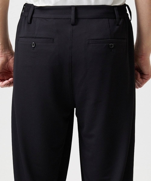 MICHEL KLEIN HOMME (ミッシェルクランオム)の「サッカーストライプ織りワイドパンツ(スラックス・メンズ・ブラック/ダークグレー・MEDIUM/LARGE/X-LARGE)」の7枚目の写真