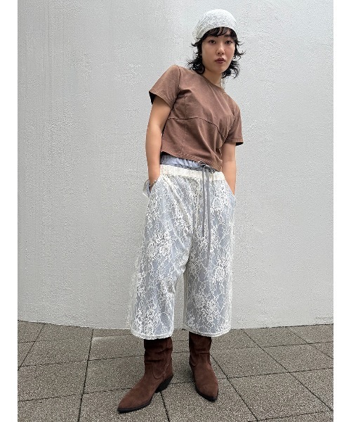 ELCHELE(エルチェレ)の「FRENCH TERRY×LACE HALF PANTS(その他パンツ・レディース・ホワイト/ブラック・38/36)」の9枚目の写真