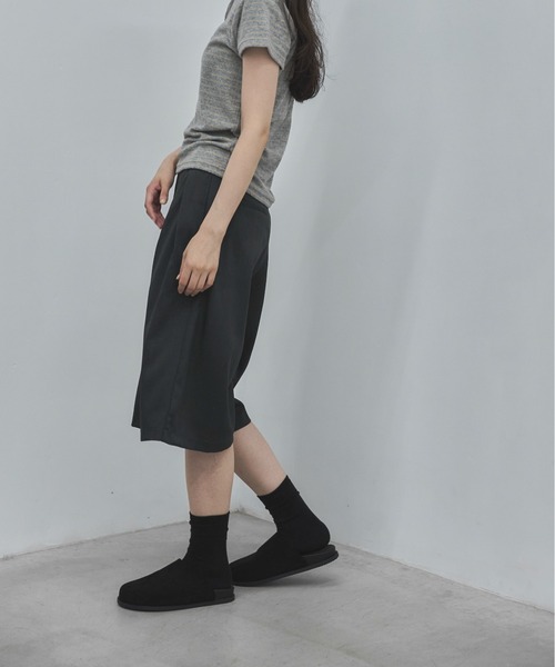 feepur(フェピュール)の「スエードクロッグサボ(その他シューズ・レディース・ベージュ/ブラック・S/LL/3L/M/L)」の6枚目の写真