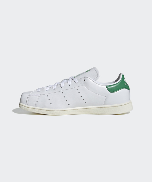 adidas Originals(アディダスオリジナルス)の「adidas Originals (アディダス オリジナルス)STAN SMITH SQ W(スニーカー・メンズ・ホワイト・26cm/26.5cm/27cm/27.5cm/28cm/28.5cm/29cm)」の2枚目の写真