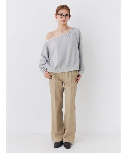 Ungrid(アングリッド)の「ストレッチチノフレアパンツ(その他パンツ・レディース・ベージュ/チャコールグレー/ピンク・FREE)」の17枚目の写真