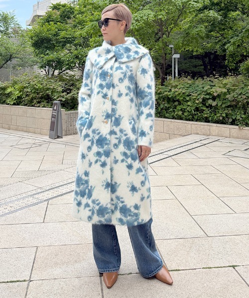 JENNE(ジェンヌ)の「ウールカシミヤシャギーフラワーコート(その他アウター・レディース・ブルー・MEDIUM/SMALL/X-LARGE/LARGE)」の2枚目の写真