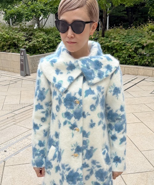 JENNE(ジェンヌ)の「ウールカシミヤシャギーフラワーコート(その他アウター・レディース・ブルー・MEDIUM/SMALL/X-LARGE/LARGE)」の5枚目の写真