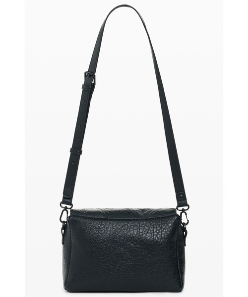 Desigual(デシグアル)の「Disney Embossed Flap Handbag/ディズニー エンボス フラップハンドバッグ 黒(ハンドバッグ・レディース・ブラック・FREE)」の7枚目の写真