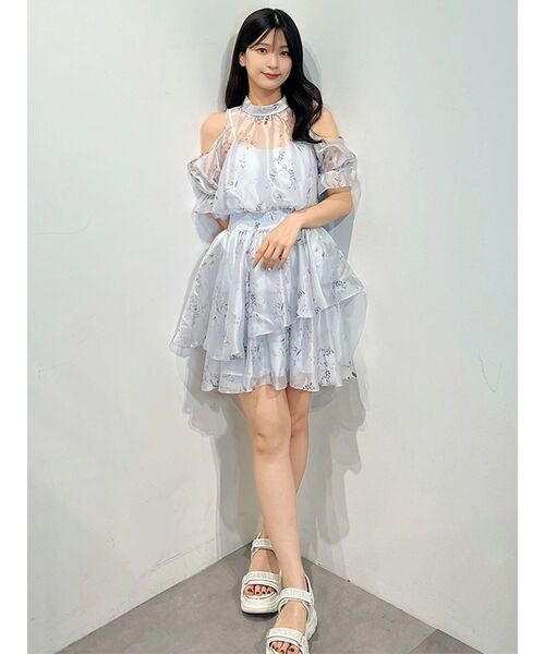 MERCURYDUO(マーキュリーデュオ)の「花柄オープンショルダーミニワンピース(ワンピース・レディース・ラベンダー/オフホワイト/ブラック・FREE)」の10枚目の写真