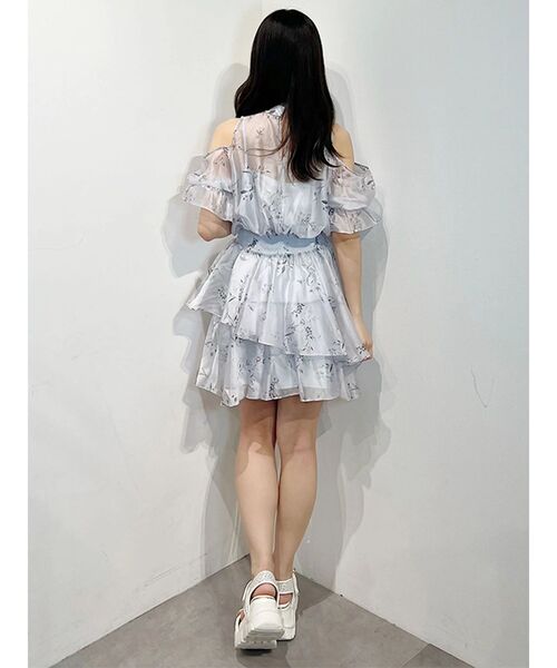 MERCURYDUO(マーキュリーデュオ)の「花柄オープンショルダーミニワンピース(ワンピース・レディース・ラベンダー/オフホワイト/ブラック・FREE)」の12枚目の写真