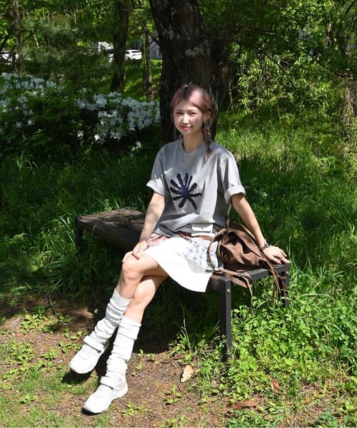 DANDEL（ダンデル）の「DD symbol applique tee (GREY)（Tシャツ/カットソー・レディース・その他・2/1）」の3枚目の写真