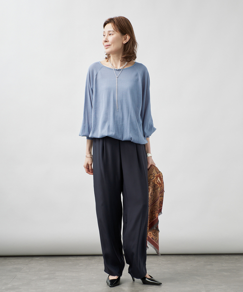 VERMEIL par iena(ヴェルメイユパーイエナ)の「Tapis Noir タピス ノワール Wool Large Gala スカーフ(バンダナ/スカーフ・レディース・A・FREE)」の2枚目の写真