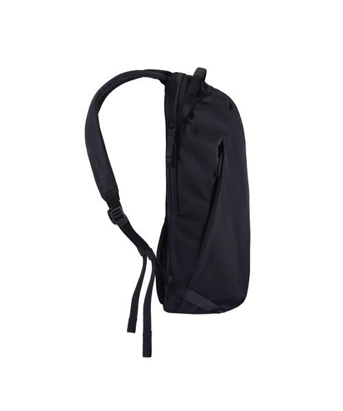 ESTNATION（エストネーション）の「Urth / Urth Norite Backpack 24L（バックパック/リュック・メンズ・ブラック/ライトブラウン・FREE）」の4枚目の写真