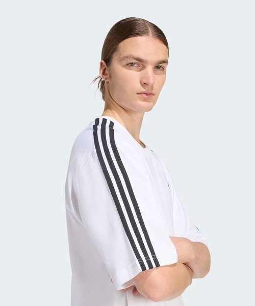 adidas(アディダス)の「アディカラー スリーストライプス オーバーサイズTシャツ / アディダスオリジナルス adidas Originals(Tシャツ/カットソー・メンズ・ホワイト・XX-LARGE/XX-SMALL/3XL/LARGE/MEDIUM/SMALL/X-LARGE/X-SMALL)」の4枚目の写真