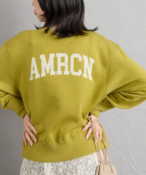 AMERICANA（アメリカーナ）の「【WEB先行予約】[Americana/アメリカーナ] 別注 ショート丈 バックロゴ スウェットライク クルーネックニット（ニット/セーター・レディース・グリーン/グレー/ネイビー・ONE SIZE）」の2枚目の写真