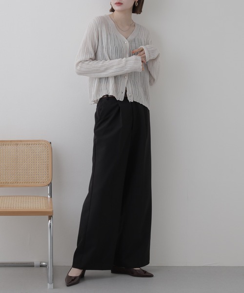 atONE（アットワン）の「涼しげに着映える 透かし編みVネックニットカーディガン（カーディガン/ボレロ・レディース・グリーン系その他7/モカ/ライトグレー/ブラック/レッド・M/L/LL）」の11枚目の写真