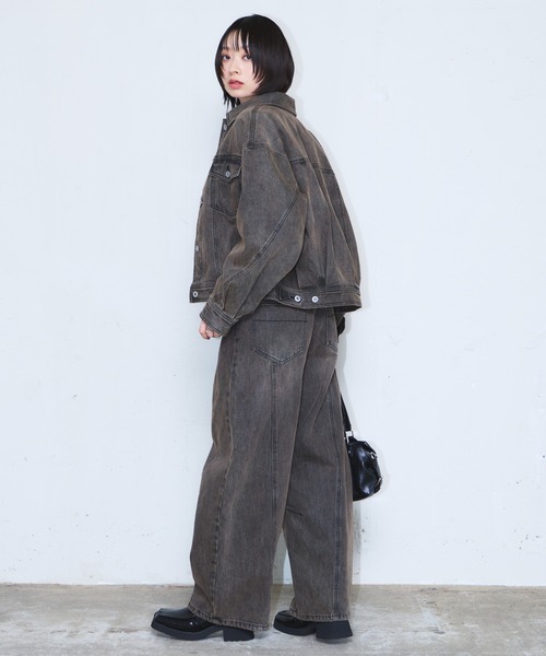 PAGEBOY(ページボーイ)の「カーブラインコクーンデニム【セットアップ対応】(デニムパンツ・レディース・ブルー/ブラック/ブラウン・MEDIUM/SMALL)」の4枚目の写真