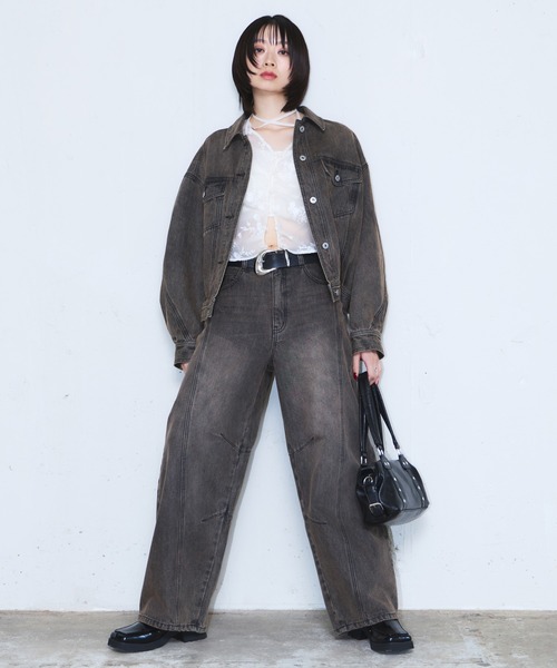 PAGEBOY(ページボーイ)の「カーブラインコクーンデニム【セットアップ対応】(デニムパンツ・レディース・ブルー/ブラック/ブラウン・MEDIUM/SMALL)」の7枚目の写真