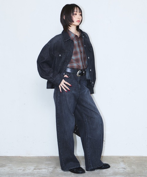 PAGEBOY(ページボーイ)の「カーブラインコクーンデニム【セットアップ対応】(デニムパンツ・レディース・ブルー/ブラック/ブラウン・MEDIUM/SMALL)」の8枚目の写真