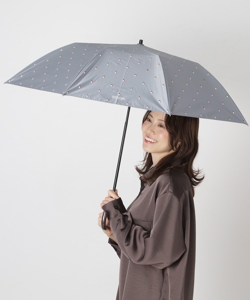 MACKINTOSH PHILOSOPHY(マッキントッシュ フィロソフィー)の「遮光100% 遮熱 晴雨兼用 折りたたみ日傘 軽量 曲がり手 ”コーギー”(折りたたみ傘・レディース・オフホワイト/ブラック/ネイビー/グレー・FREE)」の6枚目の写真