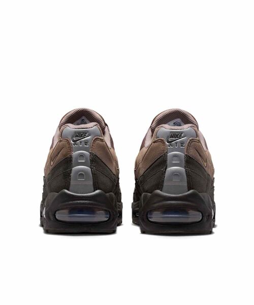NIKE(ナイキ)の「ナイキ エア マックス 95 ビッグバブル "OG" メンズシューズ / Nike Air Max 95 Big Bubble "OG" Men's Shoes HM4740-200 Mink Brown(スニーカー・メンズ・ブラウン系その他・26/26.5/27/27.5/25.5/28/28.5/29/25/24.5/30/29.5/24)」の4枚目の写真