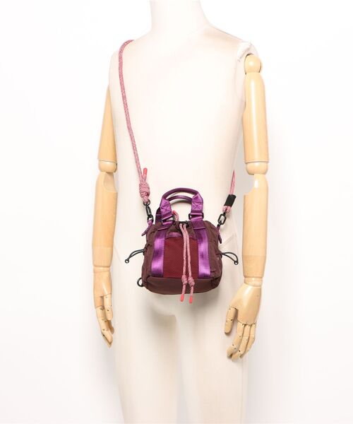 Desigual(デシグアル)の「Color block mini tote bag / カラーブロックミニトートバッグ(ハンドバッグ・レディース・レッド・FREE)」の2枚目の写真