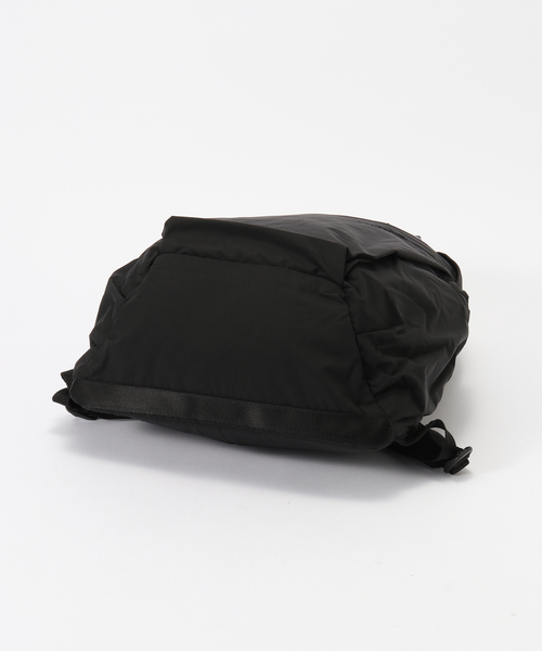 THE NORTH FACE(ザノースフェイス)の「【THE NORTH FACE/ ザノースフェイス】 Ficus Pack(クラッチバッグ・レディース・ブラック/アイボリー・FREE)」の8枚目の写真