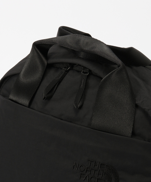 THE NORTH FACE(ザノースフェイス)の「【THE NORTH FACE/ ザノースフェイス】 Ficus Pack(クラッチバッグ・レディース・ブラック/アイボリー・FREE)」の13枚目の写真