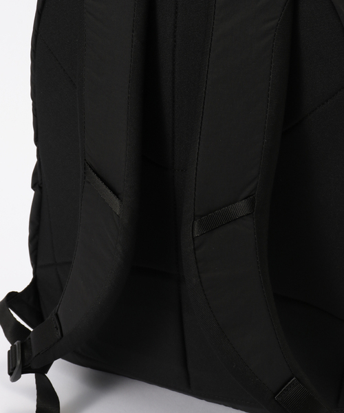 THE NORTH FACE(ザノースフェイス)の「【THE NORTH FACE/ ザノースフェイス】 Ficus Pack(クラッチバッグ・レディース・ブラック/アイボリー・FREE)」の17枚目の写真