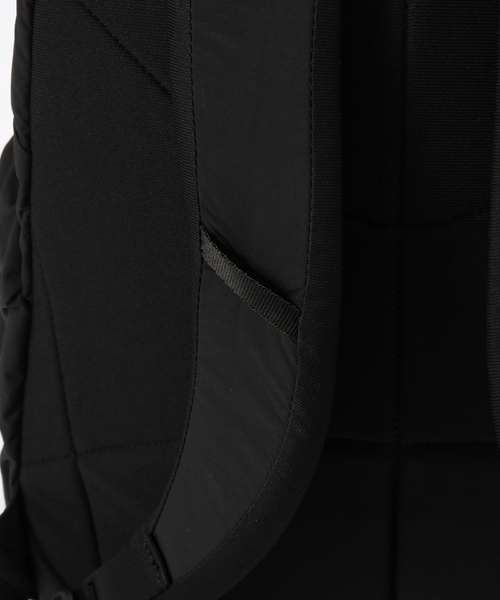 THE NORTH FACE(ザノースフェイス)の「【THE NORTH FACE/ ザノースフェイス】 Ficus Pack(クラッチバッグ・レディース・ブラック/アイボリー・FREE)」の18枚目の写真