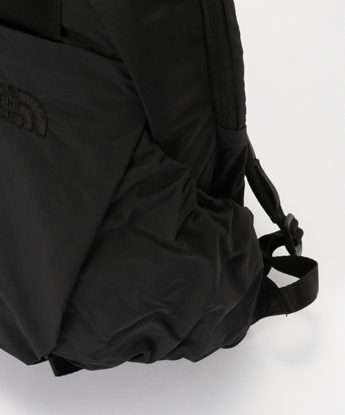 THE NORTH FACE(ザノースフェイス)の「【THE NORTH FACE/ ザノースフェイス】 Ficus Pack(クラッチバッグ・レディース・ブラック/アイボリー・FREE)」の20枚目の写真