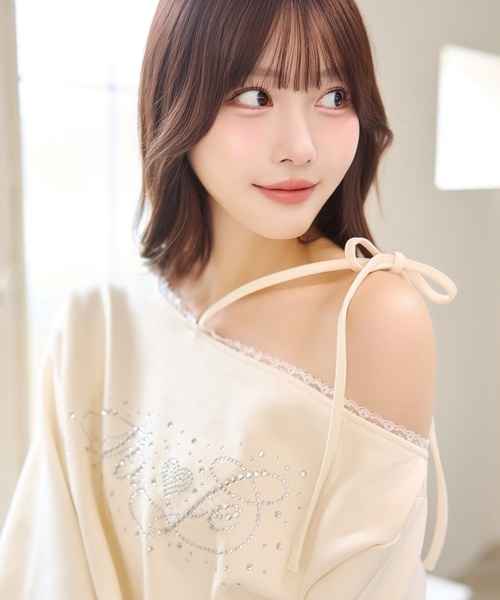 Mi-je(ミジェ)の「バルーンワンショルスウェット(スウェット・レディース・グレー/アイボリー/ブラック・F)」の5枚目の写真