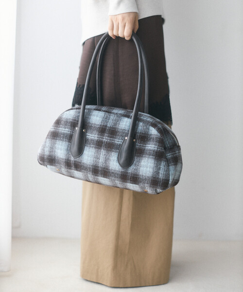 Firsthand(ファーストハンド)の「Firsthand/ファーストハンド チェックパターン ワイドボストンバッグ【限定展開】(ボストンバッグ・レディース・ブルー/グリーン/キャメル・ONE SIZE)」の12枚目の写真