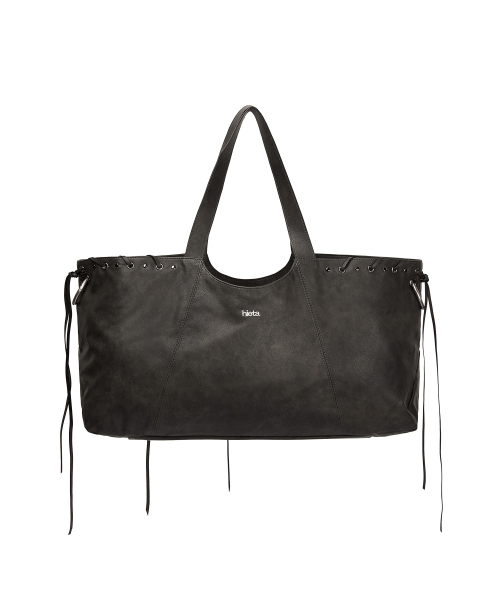 GILAARCHIVE（ギラアーカイブ）の「[GILA x HIETA] BECKY FRINGE BAG_CHARCOAL（ショルダーバッグ・レディース・その他・FREE）」の4枚目の写真
