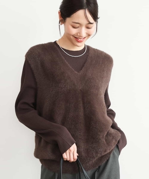 MK MICHEL KLEIN（エムケーミッシェルクラン）の「[洗える]シャギーベスト×ハイゲージリブニット アンサンブル（ベスト・レディース・ライトブルー/ブラウン/グレイッシュベージュ・38）」の2枚目の写真