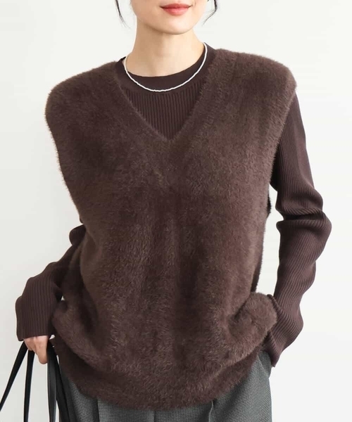 MK MICHEL KLEIN（エムケーミッシェルクラン）の「[洗える]シャギーベスト×ハイゲージリブニット アンサンブル（ベスト・レディース・ライトブルー/ブラウン/グレイッシュベージュ・38）」の10枚目の写真
