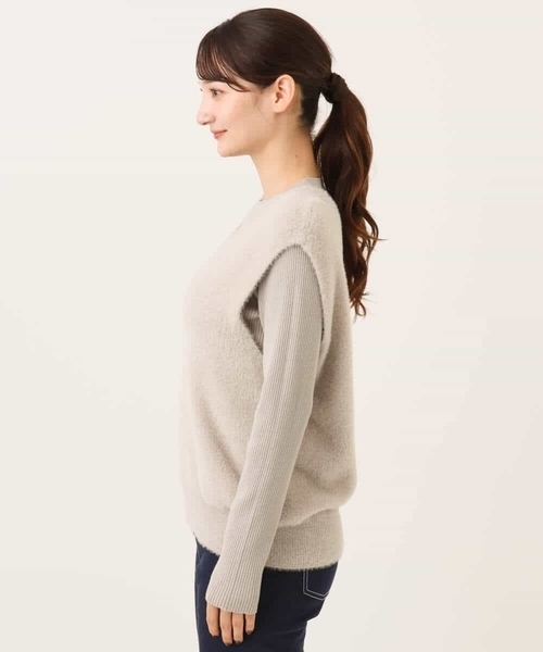 MK MICHEL KLEIN（エムケーミッシェルクラン）の「[洗える]シャギーベスト×ハイゲージリブニット アンサンブル（ベスト・レディース・ライトブルー/ブラウン/グレイッシュベージュ・38）」の20枚目の写真