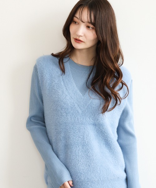 MK MICHEL KLEIN（エムケーミッシェルクラン）の「[洗える]シャギーベスト×ハイゲージリブニット アンサンブル（ベスト・レディース・ライトブルー/ブラウン/グレイッシュベージュ・38）」の3枚目の写真