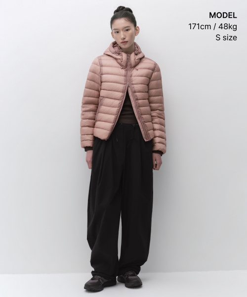 MUSINSA STANDARD WOMAN（ムシンサスタンダードウーマン）の「ウィメンズバルーンパラシュートパンツ[ブラック]（スウェットパンツ・レディース・その他・24/26/28/30）」の2枚目の写真