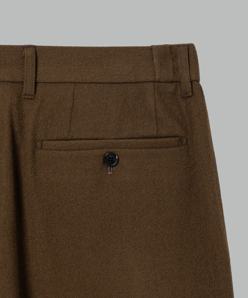 NONBLANK(ノンブランク)の「ウールフランネル ルーズフィットパンツ_BROWN(スラックス・メンズ・その他・MEDIUM/LARGE/X-LARGE/XX-LARGE)」の5枚目の写真