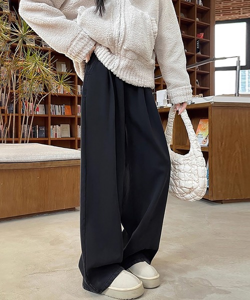Doux Belle（ドゥーベル）の「裏起毛あったかワイドパンツ（その他パンツ・レディース・ネイビー/オフホワイト/ライトブルー/ブラック・X-LARGE/LARGE/MEDIUM/SMALL）」の19枚目の写真